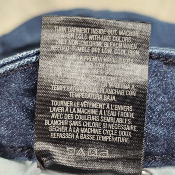 Jones New York Signature Women’s SZ 4 Lexington Straight Jeans Stretch Med Wash - Picture 15 of 16